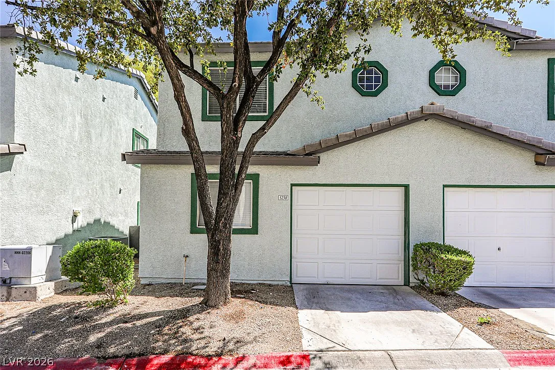 2 bed, 2.0 bath, 1089 sqft, $1,550 — Photo 1