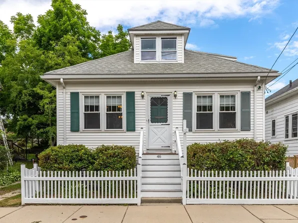 46 Foss St, Medford, MA 02155