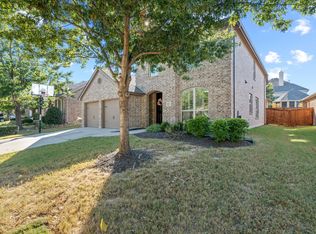 8221 Bayberry Ave, Argyle, TX 76226