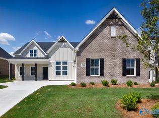 218 Charlie Lee Cir, Meridianville, AL 35759