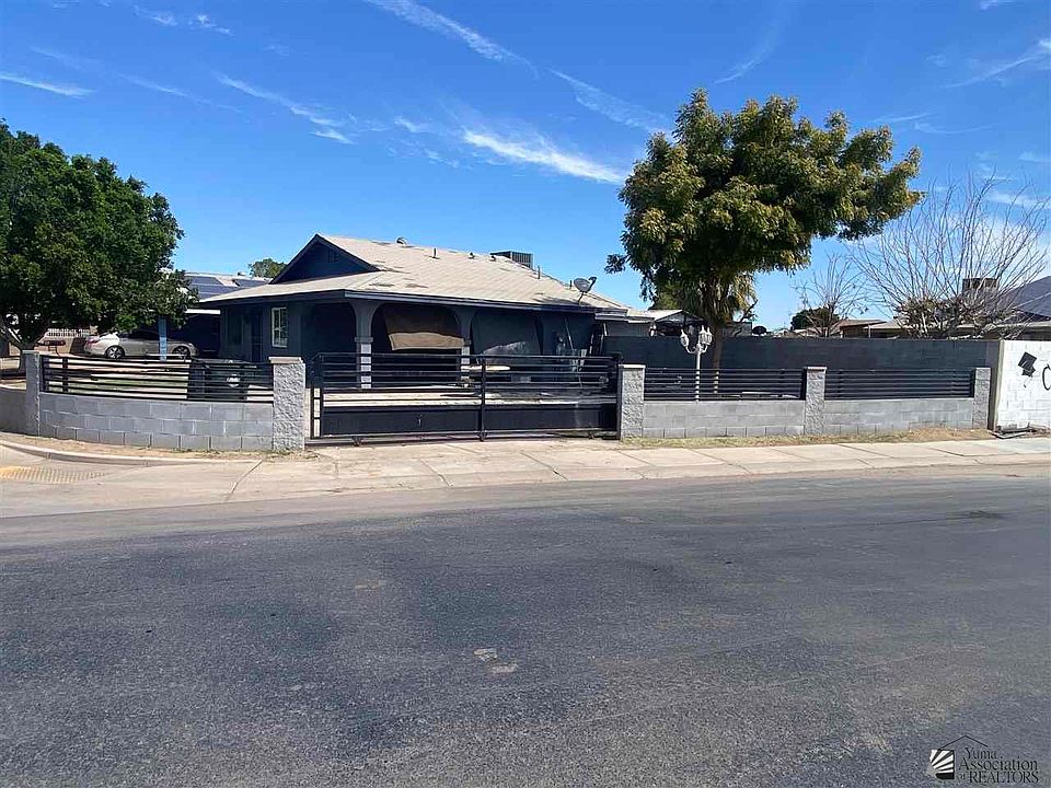 2nd image of 716 S Congress Ave