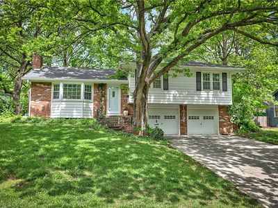 10204 W 70th St, Merriam, KS, 66203