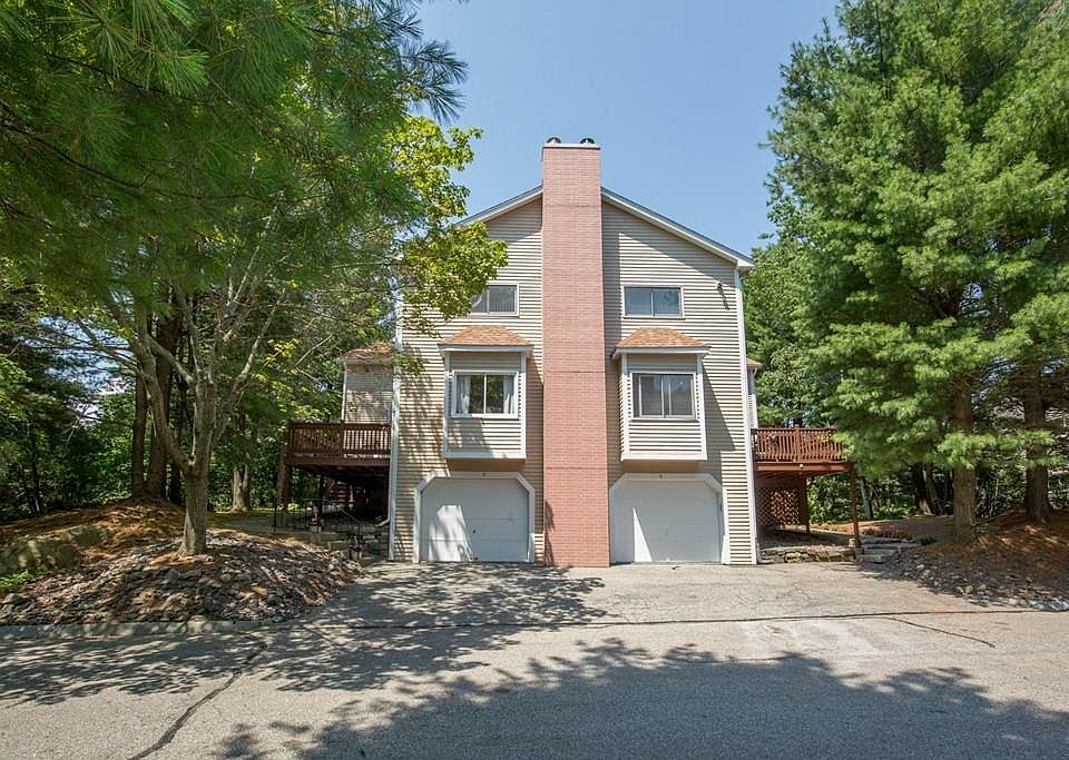 1st image of 8 Hibernia Ln Unit 8