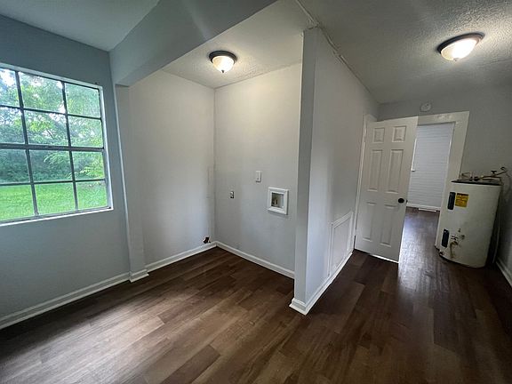 5th image of 2720 31st Ave