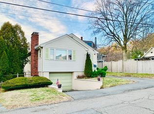 9 Sterling St, Lynn, MA 01905