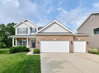 1008 Autumn Valley Ct, Fenton, MO 63026