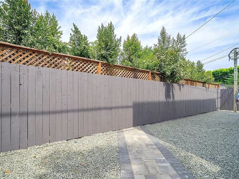 4453 Colfax Ave #2 — Photo 50