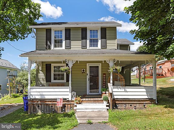 4th image of this home