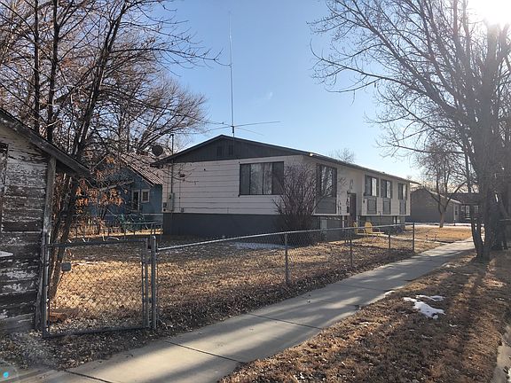 3rd image of 442 3rd Ave N