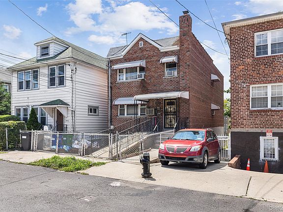 2nd image of 4045 A Wilder Avenue