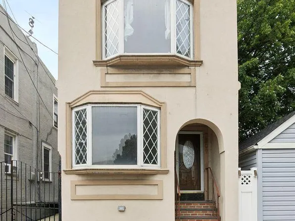 7809 77th Ave Floor 1, Ridgewood, NY 11385