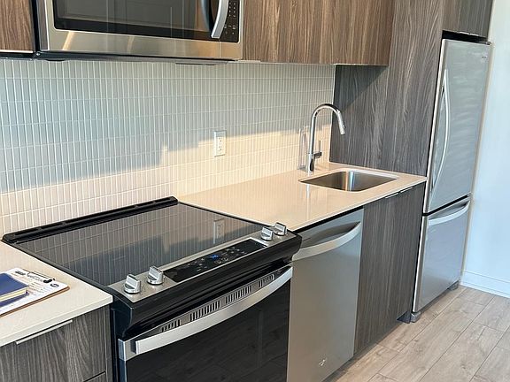 5th image of 740 Whitlock Ave SE #710