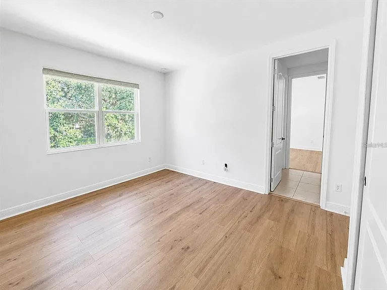 10345 Belfry Cir — Photo 18