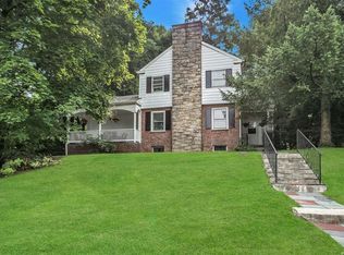 2 Rosedale Rd, Yonkers, NY 10710