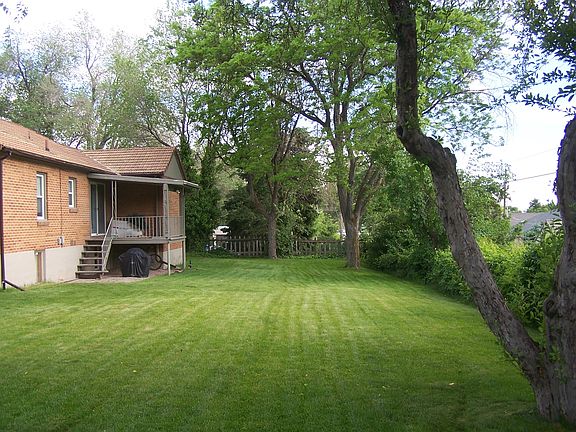 5th image of 2768 S Claybourne Cir