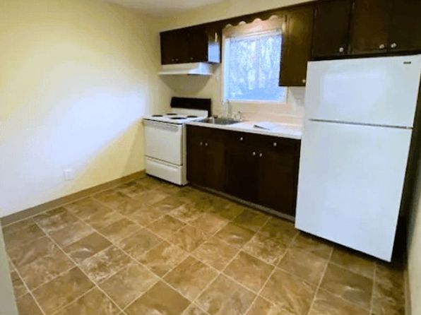 158 Friendship Ave SE #8