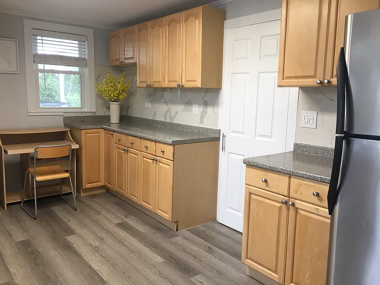 12 Library Ave — Photo 11