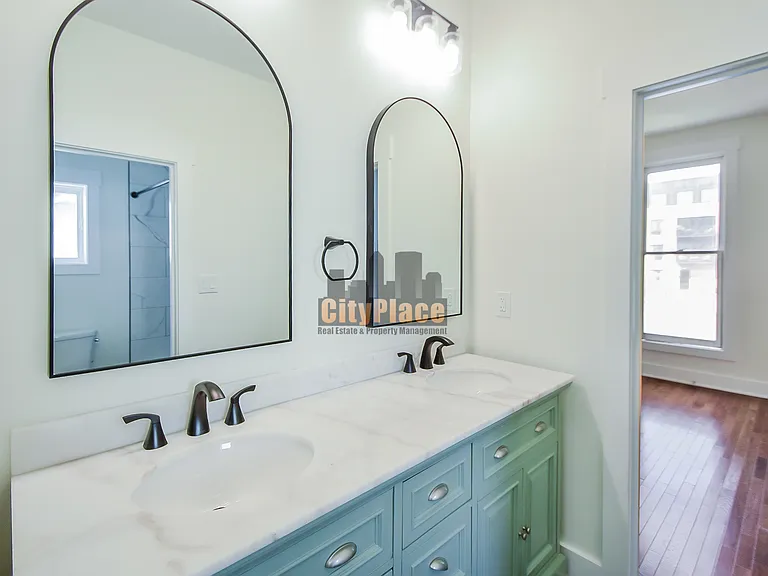 843 N Park Ave — Photo 19