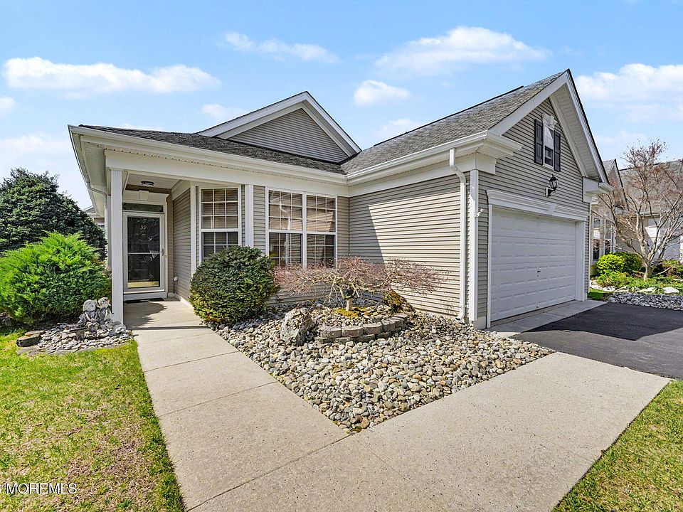 1st image of 39 Marlow Drive