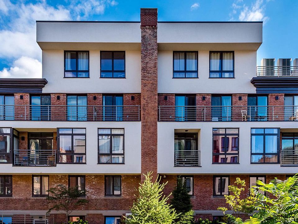 1st image of 185 Leonard St #22C