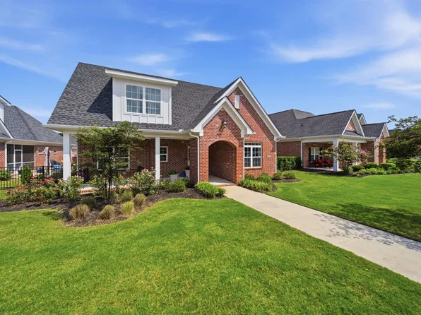 531 Buckview Ln, Elgin, SC 29045