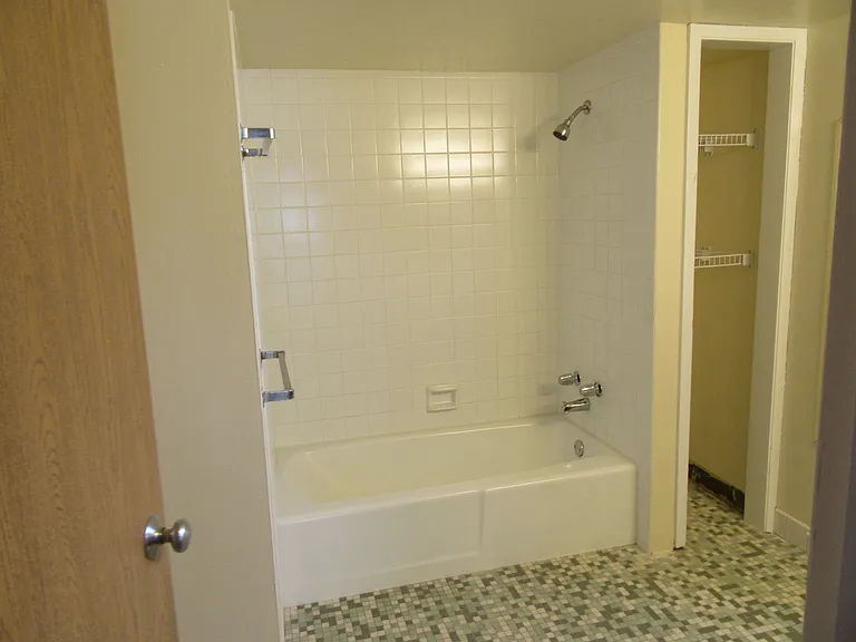 1314 Spring St — Photo 11