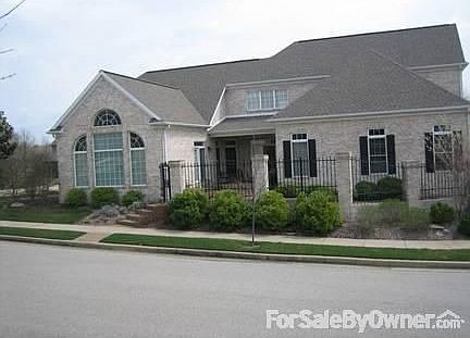 2nd image of 8065 Wyngate Cir