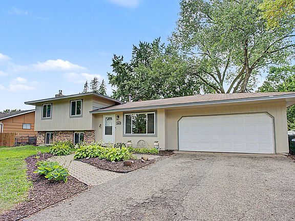 5th image of 16653 Foliage Ave W