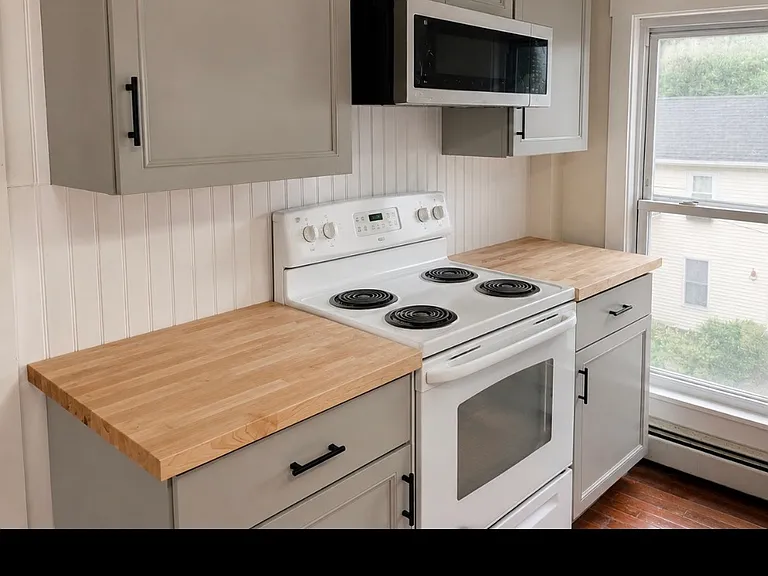 6 Mount Pleasant St #6 — Photo 2