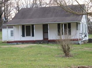 2108 Main St, Surgoinsville, TN 37873