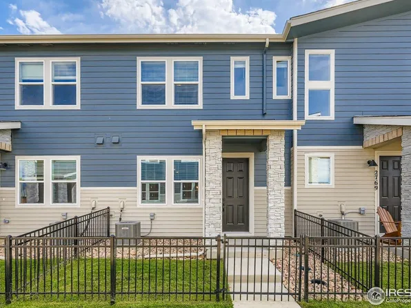 2767 Bear Springs Cir, Longmont, CO 80503