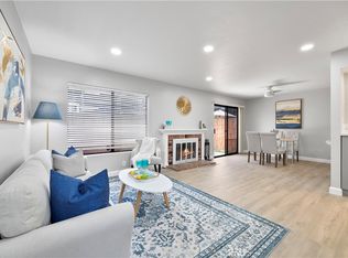 821 S Cerritos Ave APT 19, Azusa, CA 91702