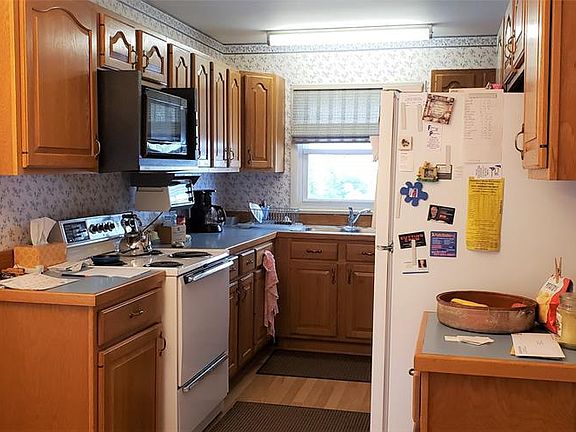 5th image of 2814 Yale St