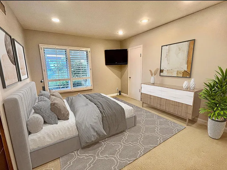 16972 Oak View Dr — Photo 11