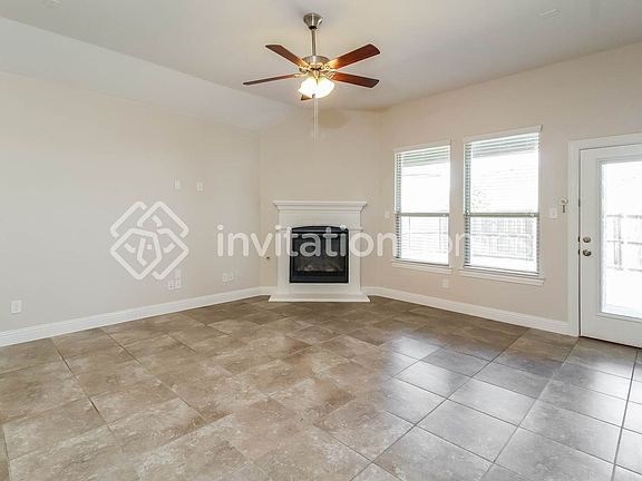 3rd image of 3517 Trowbridge St