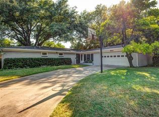 3001 Village Dr, Austin, TX 78731