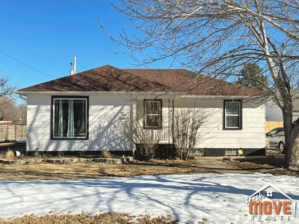 215 Cornell Ave, Liberal, KS 67901