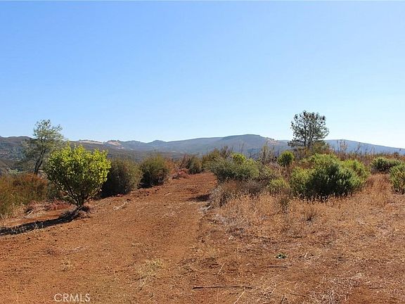 4th image of 19900 Cantwell Ranch Rd