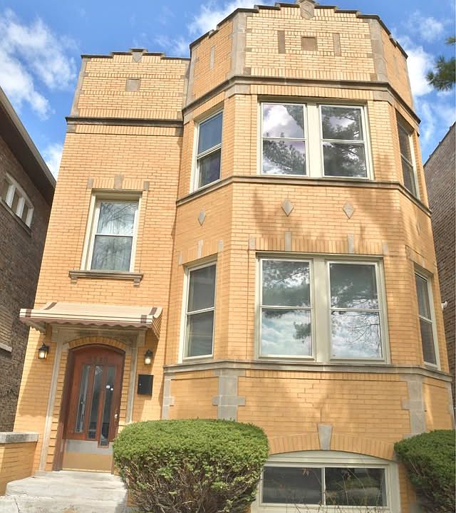 1st image of 5330 W Drummond Pl #1