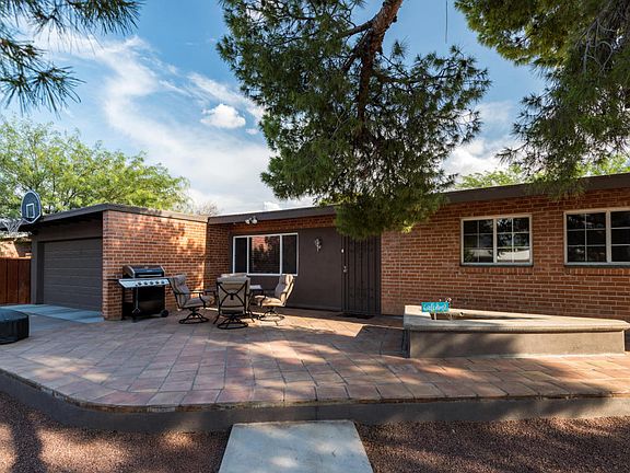 2nd image of 7432 E Calle La Vega