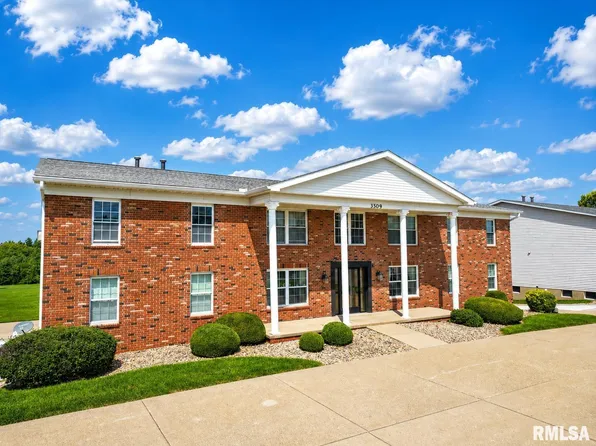 3509 W Willow Knolls Dr #2D, Peoria, IL 61614