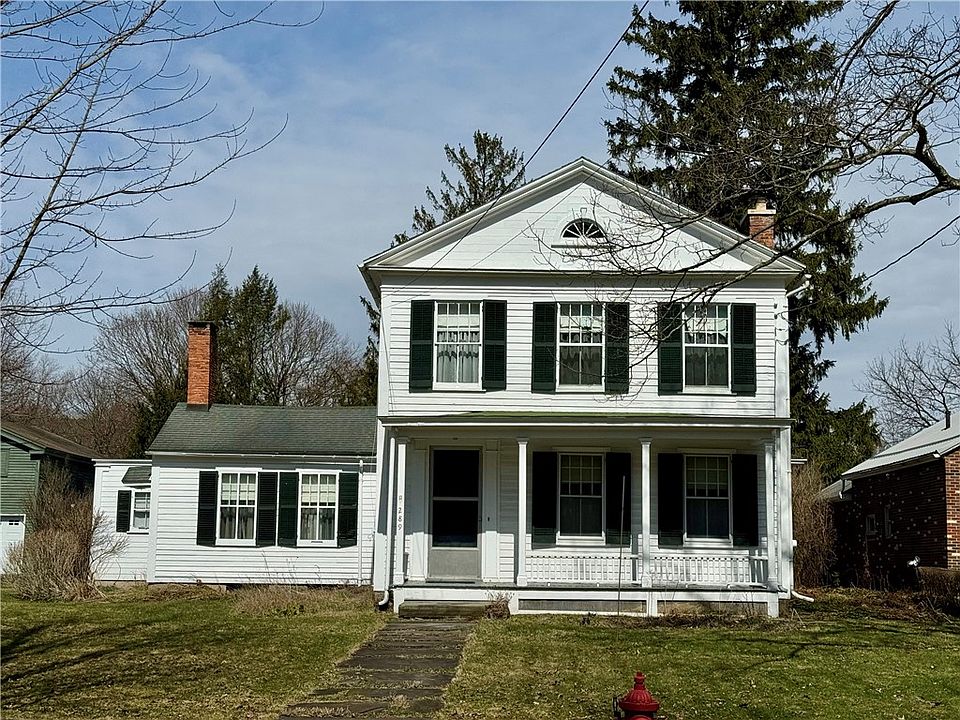 1st image of 289 Main St