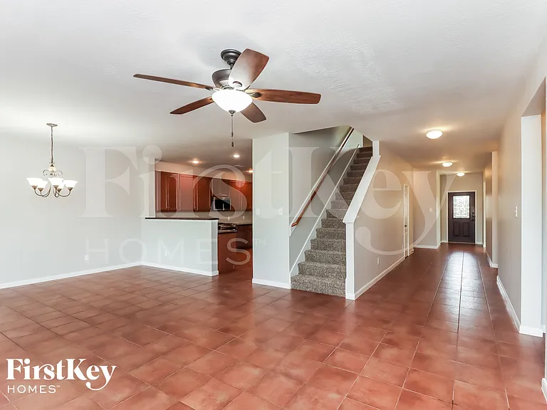16302 Stable Manor Ln — Photo 3