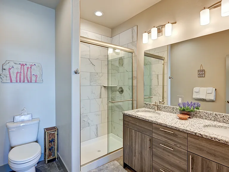 1003 Fooses St — Photo 6