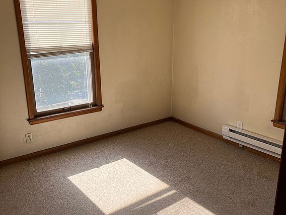 4th image of 320 S 17th St #2-1626