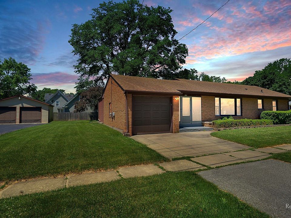319 N Lord Ave, Carpentersville, IL 60110 Zillow