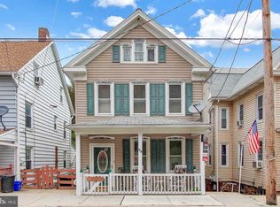 94 W Main St, Windsor, PA 17366