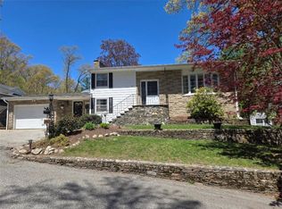 17 Rhode Island Ave, Johnston, RI 02919