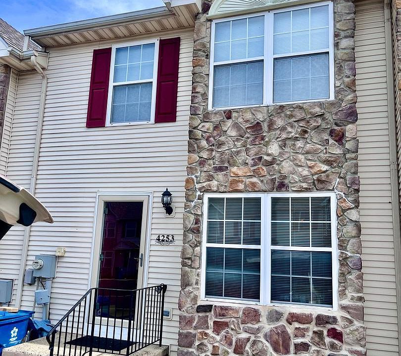 1st image of 4253 Red Oak Ct