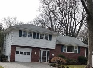 37 Lenox Ave, Demarest, NJ 07627